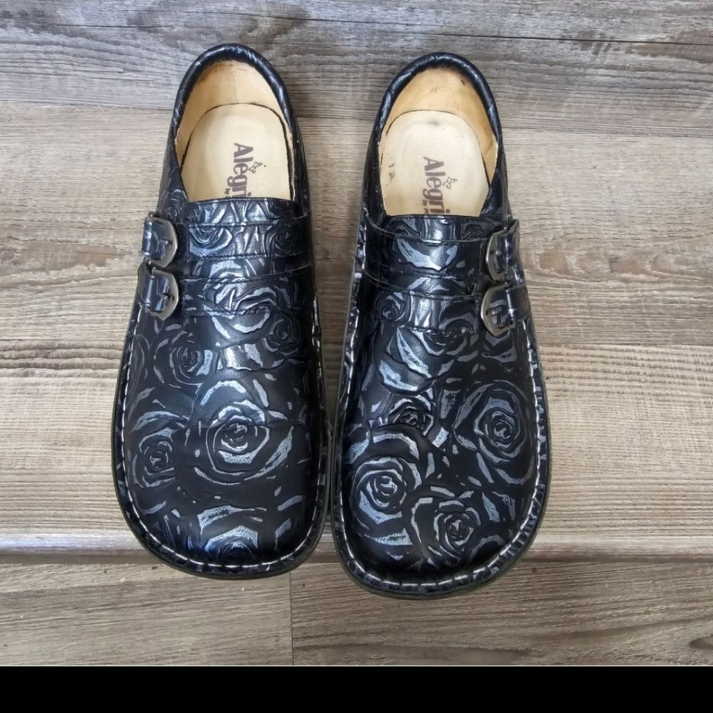 ALEGRIA Ladies Black w/ Roses and Silver Buckles Sz 41